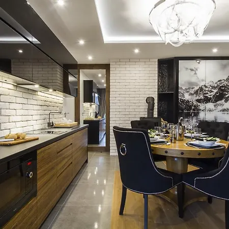 Luksusowy Apartament W Sercu Tatr Czarny Staw Apartment *
